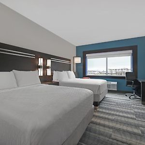 Queen Suite